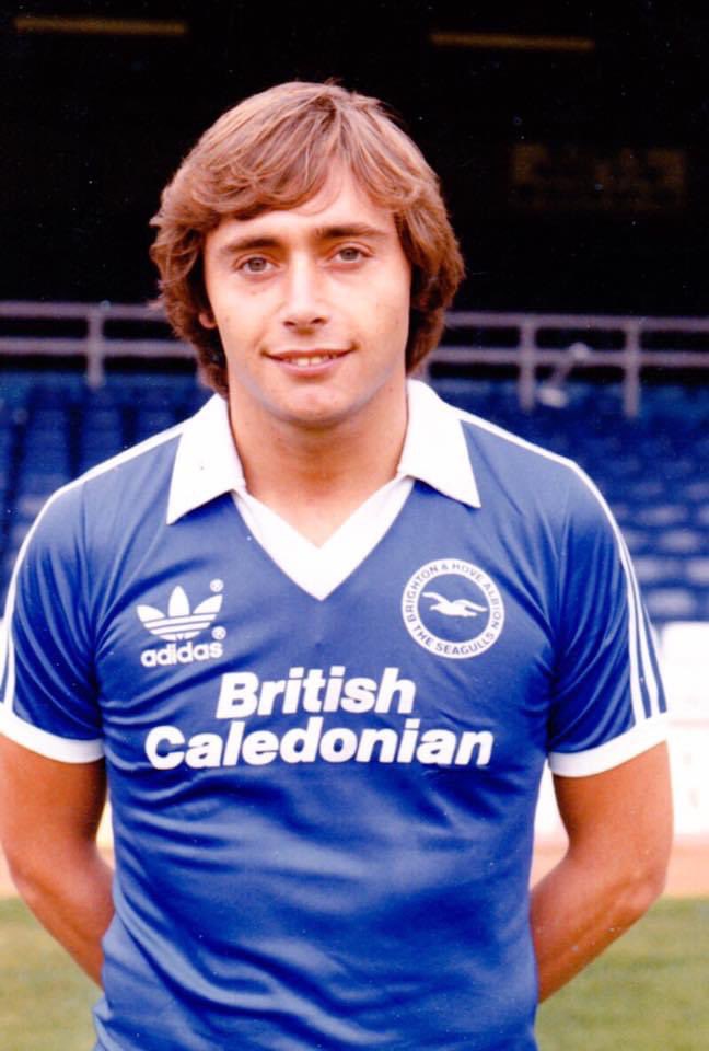 olympia_vintage's tweet photo. Michael Robinson.
#BHAFC https://t.co/9cghgC4DfL