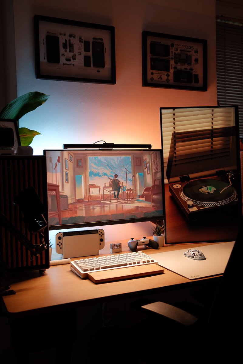 user_jaxxie's tweet image. first shot with my first camera #fujifilm #x100vi 🧡