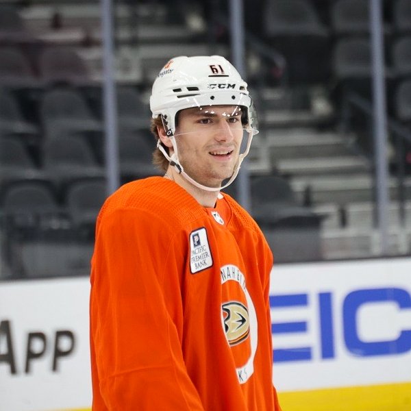 AnaheimDucks's tweet photo. All smiles to be in the right Orange &amp; Black. 😁

#FlyTogether https://t.co/PF7sxyIyt5