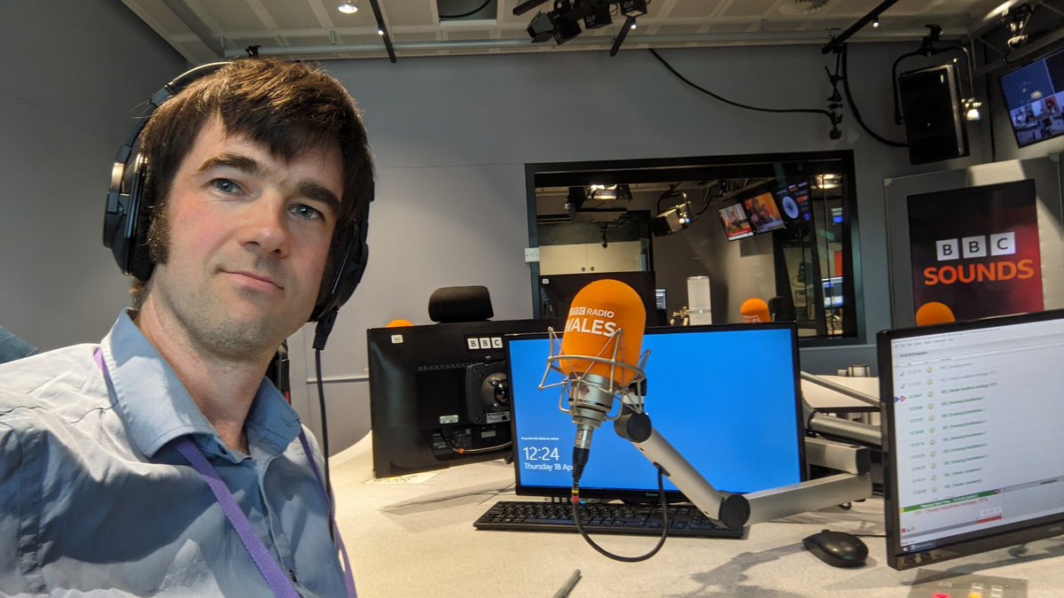 First time in the new BBC studios in Cardiff - very swish, and just on the doorstep for <a href="/cardiffuni/">Cardiff University</a> @cardiffPHYSX! Good fun chatting cosmology (and bonus astrobiology!) with <a href="/Vic_Gill/">Victoria Gill 💙💛</a> for <a href="/BBCRadio4/">BBC Radio 4</a> Inside Science.