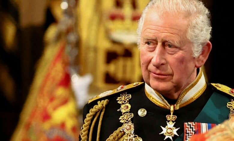 44yrs ago today, the then Prince Charles, now King Charles III witnessed the lowering of the Union Jack & hoisting of the Zimbabwe flag 🇿🇼 . I have no doubt that today the good King & the Great people of Britain wish to see the dream of a prosperous 🇿🇼 materialise @PeteVowles