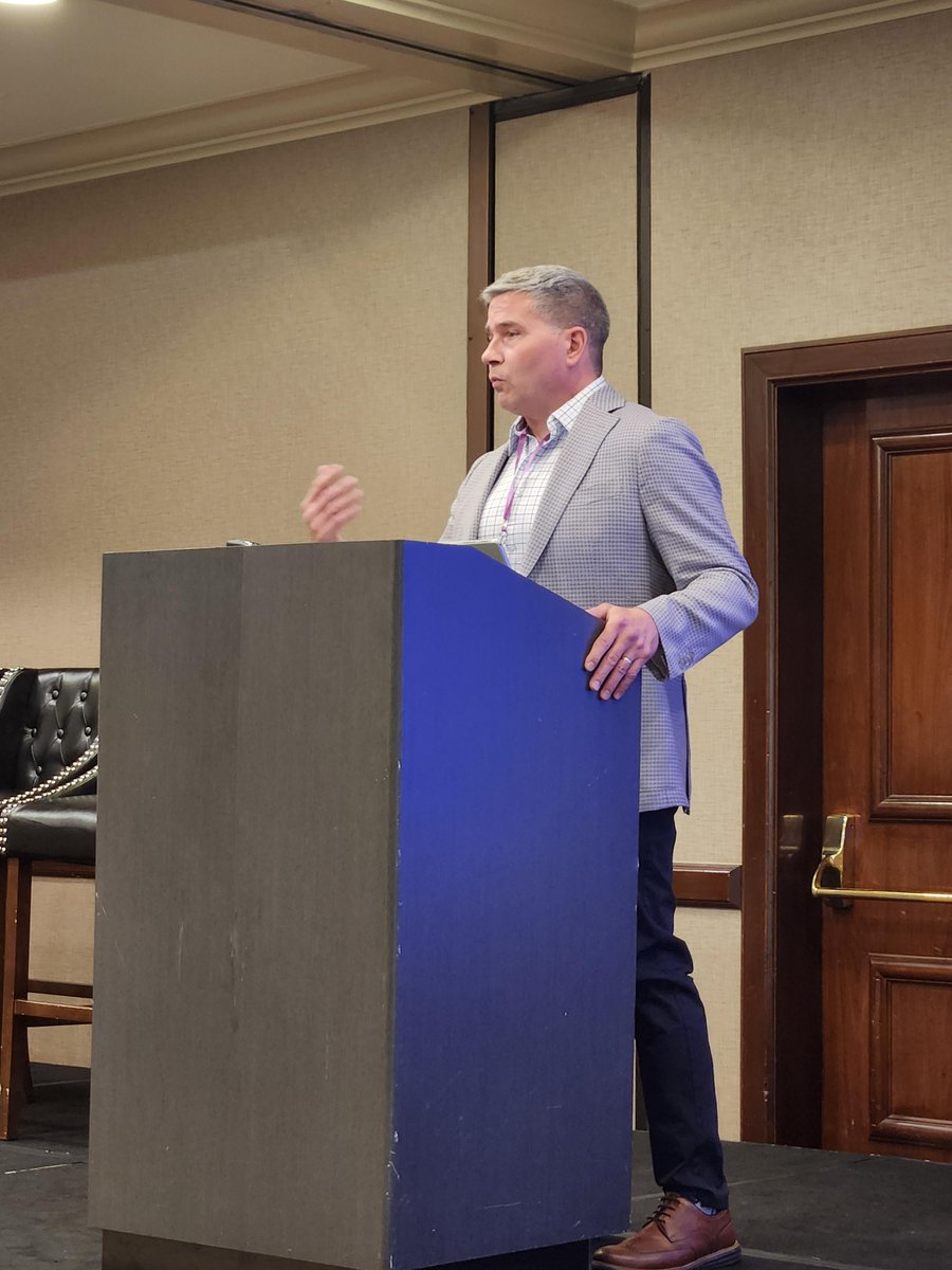 sociablecity's tweet image. How Minneapolis attracted older #poilceofficers in the midst of an #officershortage to work late on Fridays and Saturdays: The offer of double time - anything over 40hrs is time and a half. @MarkKlukow, Lieutenant, @CityMinneapolis PD at #RHIacademy24 #RHIsummit24