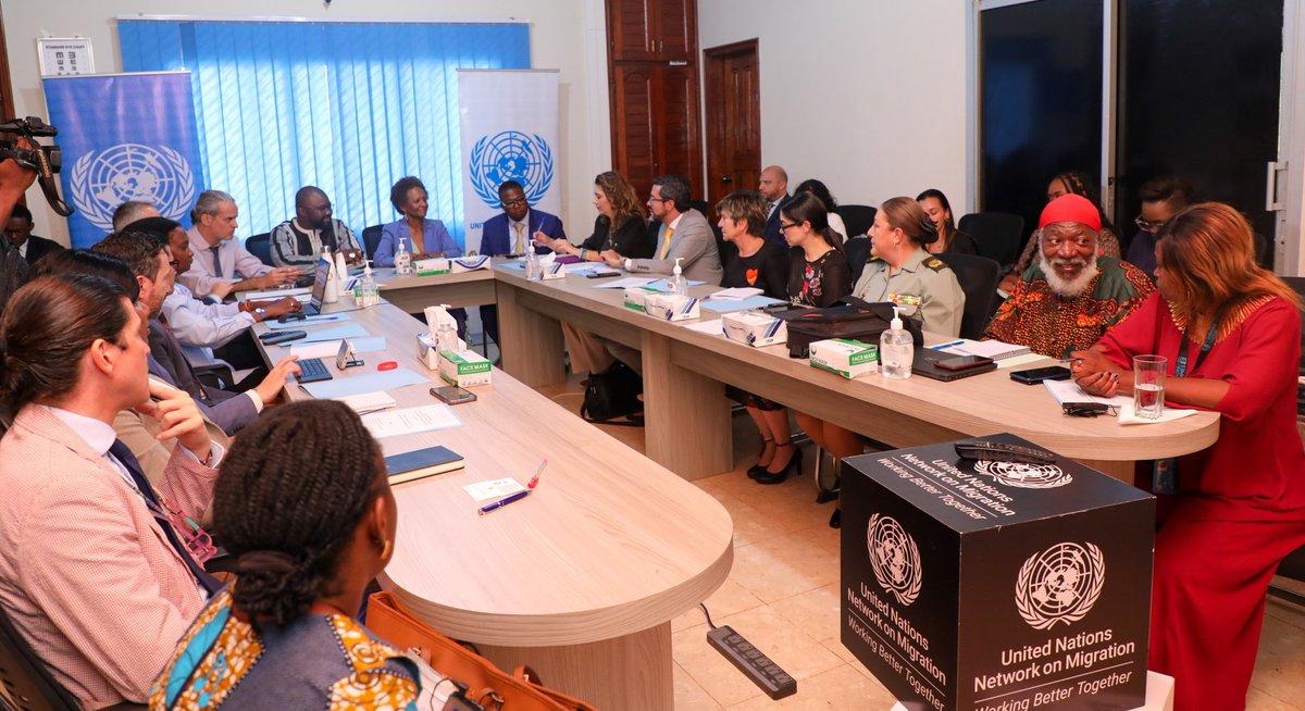 The @UN_Cameroon Inter-Agency Working Group today welcomed the Colombian High-Level Mission currently in Cameroon for the official launch of the “South-South Cooperation Program for #Peacebuilding: from Colombia to the World”.