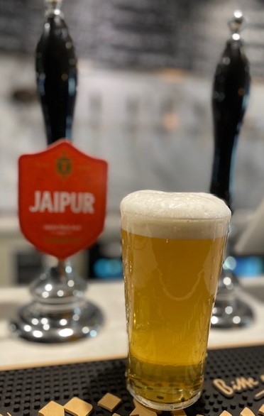 It is a truth universally acknowledged that if you see @thornbridge Jaipur on cask you order a pint.  I drank this beauty  @TheBrickBN1 in Brighton and it was glorious.