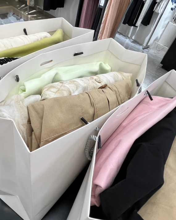 My best friend and I bought 16 pieces of clothing in one go｜I couldn’t help myself‼ ️