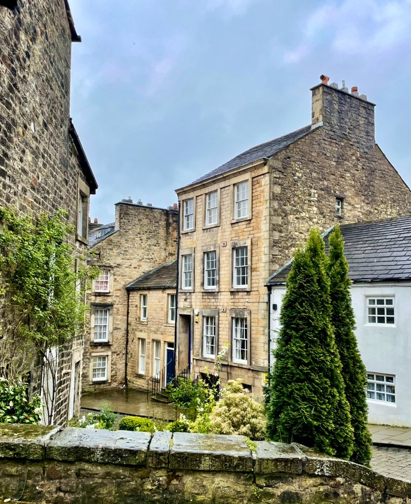 PrStevenWilson's tweet photo. Heading home after a great time discussing my research with colleagues @FASSHealthHub at Lancaster University. Thanks to @EstefWright, @BenBGDalton, @DrCABaker and everyone for your generosity and the wonderful discussion! And a treat to see a little bit of this beautiful city. https://t.co/tEoOZEln9V