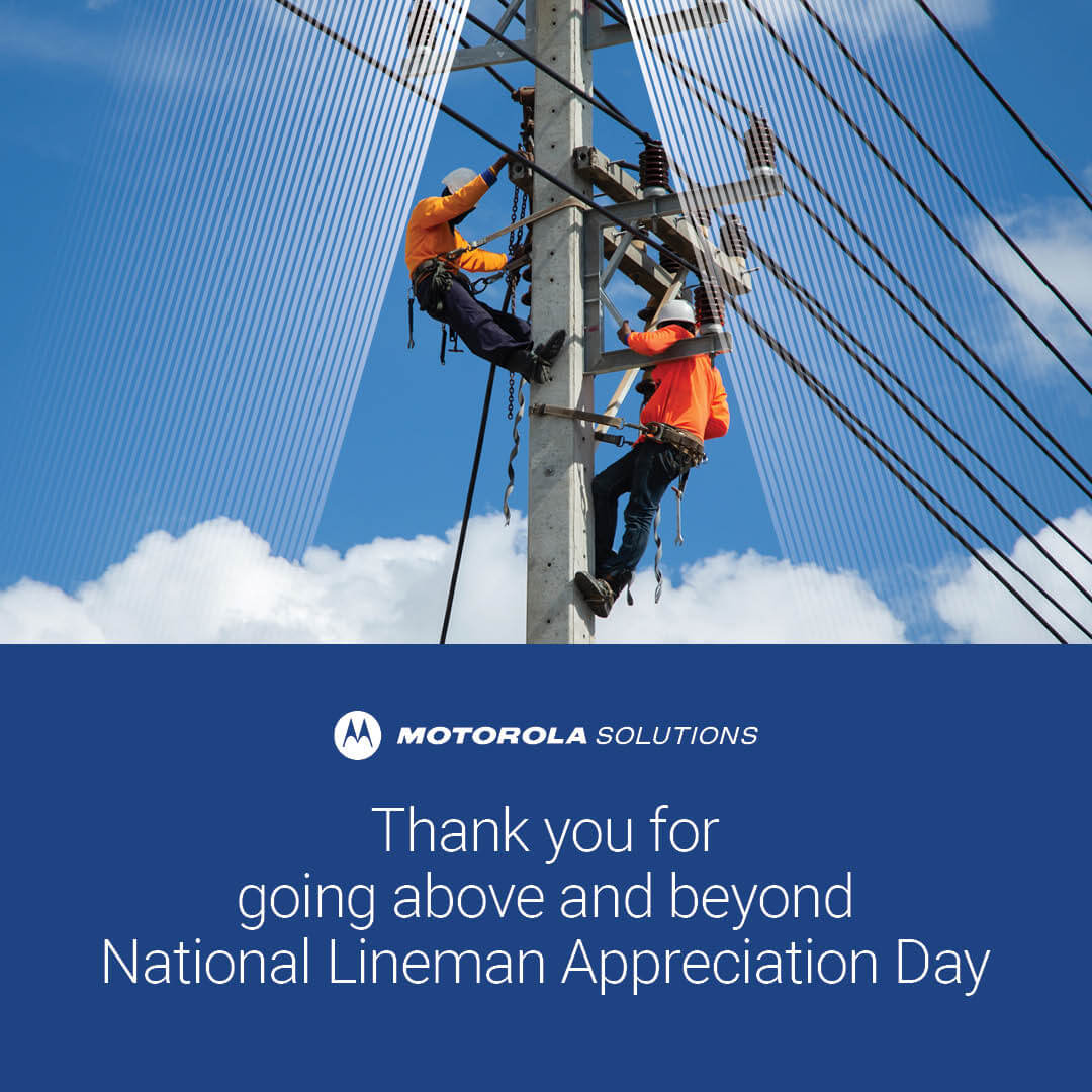 MotoSolutions's tweet photo. 💡Thank you to the hard-working people who go above and beyond to keep our communities connected and power our neighborhoods.🏘️
RETWEET with a 💡 to show your appreciation on #ThankALinemanDay
https://t.co/swJV7y5t2m
#LineworkerDay #Utilities #SaferCommunities #SaferUtilities https://t.co/b6QtTSiU28