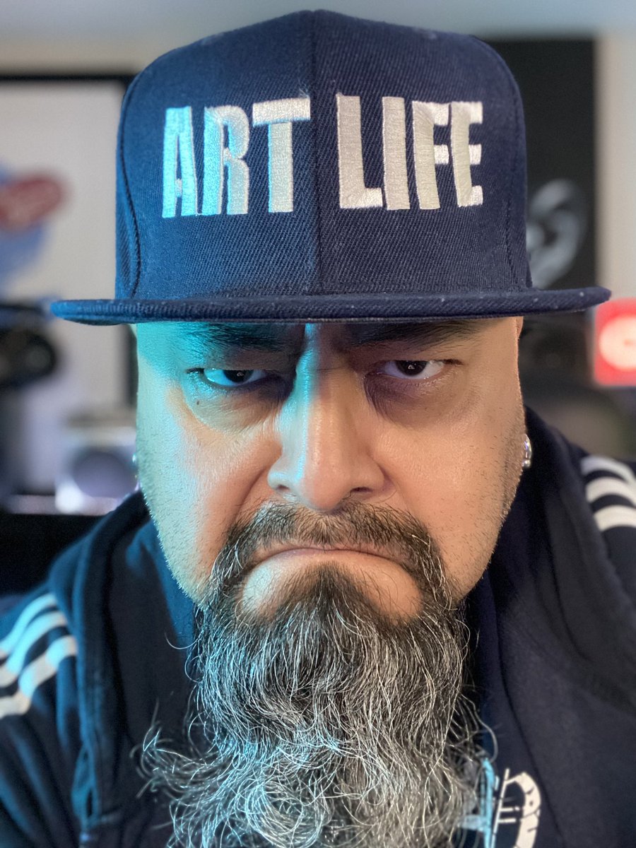 Give no quarter and ask no quarter in the face-off against creativity. 

#ArtLife #HonorYourTimeline #HumanArtist #ArtbyHumans #SupportHumanCreators