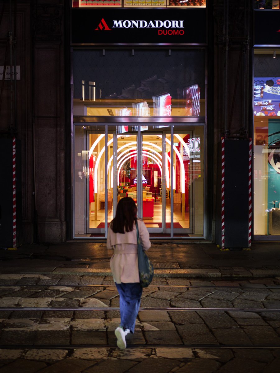 Tunnel vision 📍 Milan, Italy #streetPhotography #street #photography #night #colors #urban #urbanPhotography #people #neon