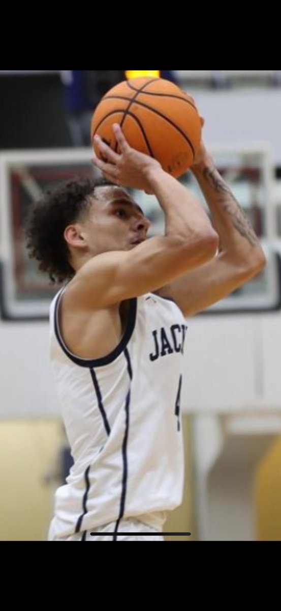CoachTMF's tweet photo. Happy birthday to my RyeDawg @RFornerette @RyeFornerette1 
Can’t believe you’re 21 already!  We are very proud of you and your accomplishments so far.  Keep working, striving for the goals you’ve set for yourself and always keep God first.  Love you big dawg! https://t.co/uZORoDAceG