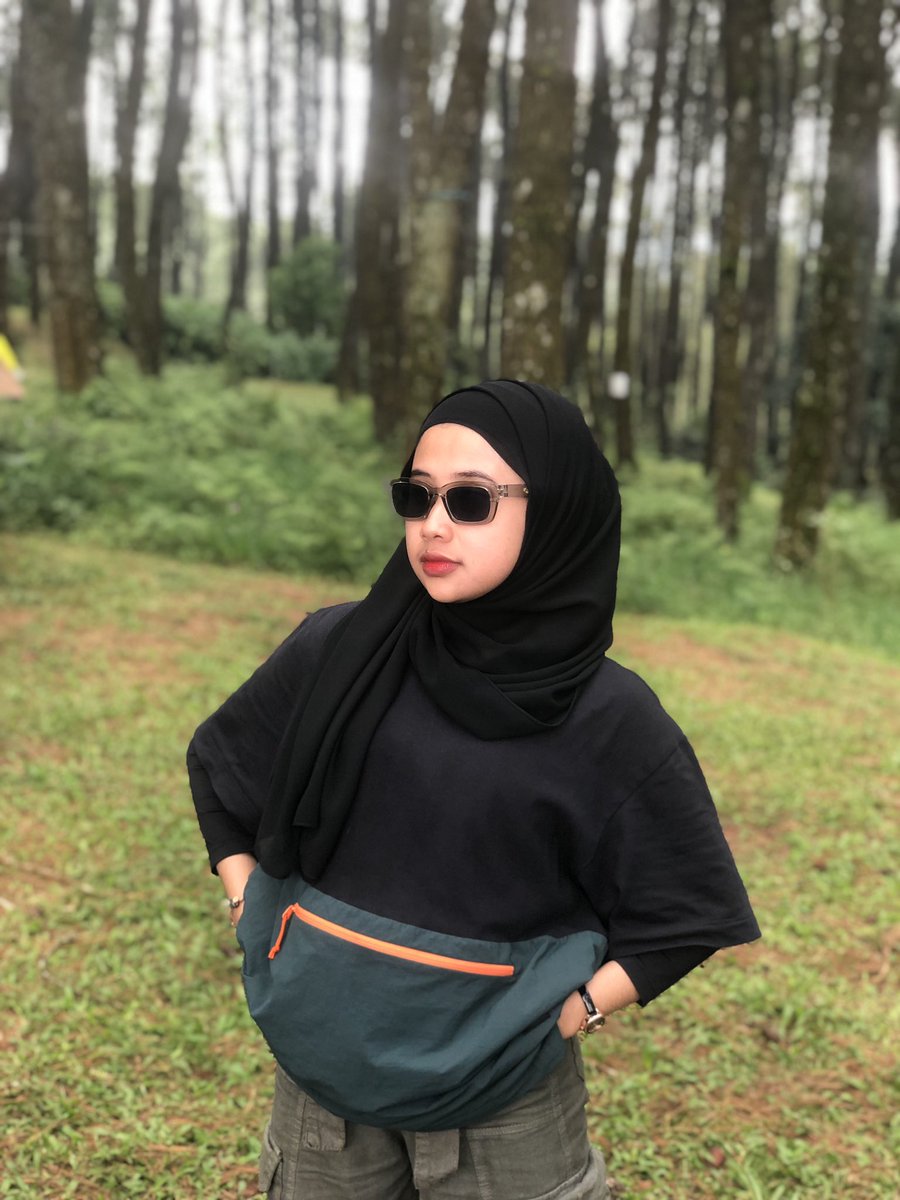 sabilnsd1's tweet photo. Anaknya emang jarang senyum kalo poto😗 https://t.co/gaKBwOIah5