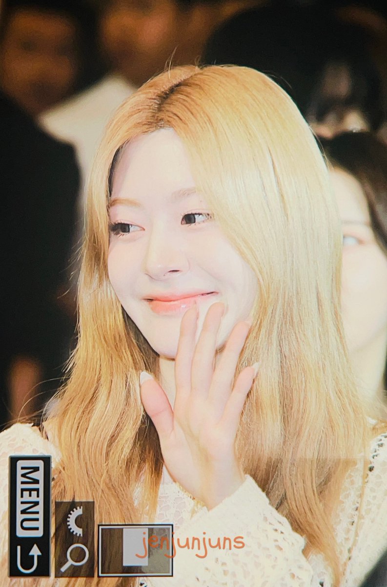 240418 ICN 출국 프리뷰 pre.

soooo pretty*\(^o^)/*

#스테이씨 #STAYC #세은 #SEEUN #ステイシー #セウン #세복이복복복