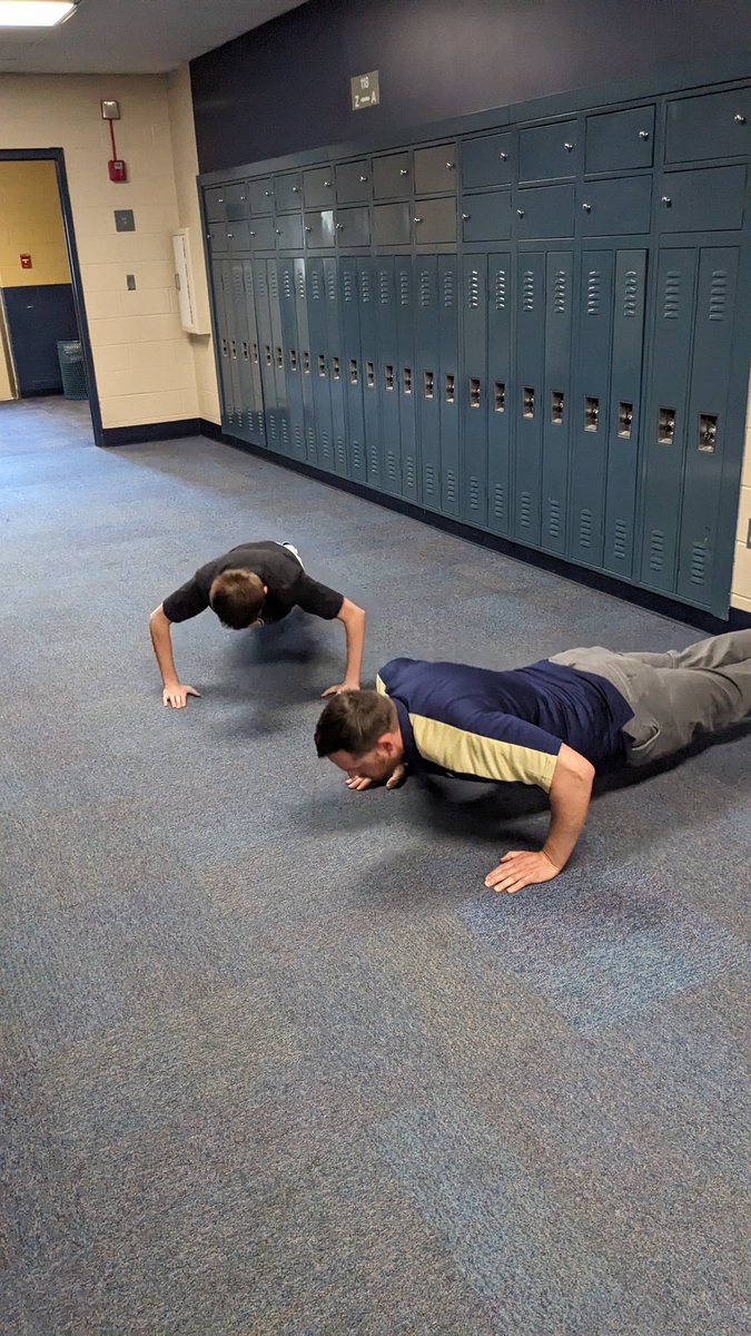 Mr. Ullrich tweet media