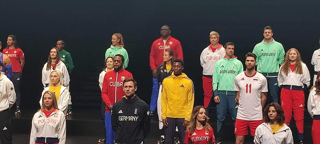 Se siente un orgullo que no cabe en el pecho ver a los cubanos Mijaín López, Javier Sotomayor y Ana Fidelia Quirós entre las estrellas del deporte mundial que están invitadas a la gala de Adidas rumbo a las Olimpiadas en París. #Cuba 🇨🇺