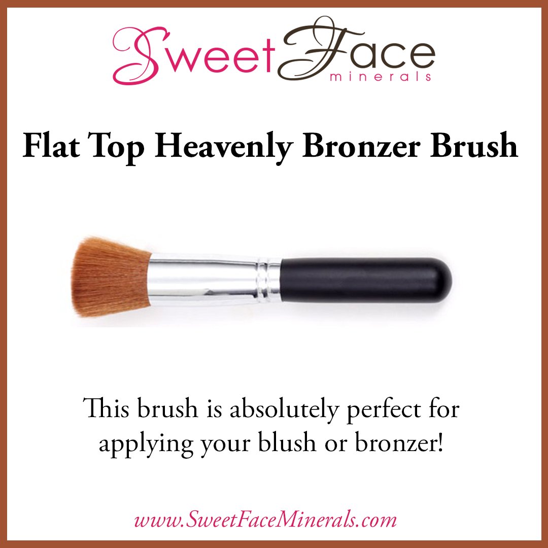 This brush is absolutely perfect for applying your blush or bronzer! You will love its full head and it provides wonderful coverage for your face! Only $14.99 plus get 10% off with coupon code SAVE10 through April 21st: buff.ly/3edPyVQ  #makeup #sweetfaceminerals