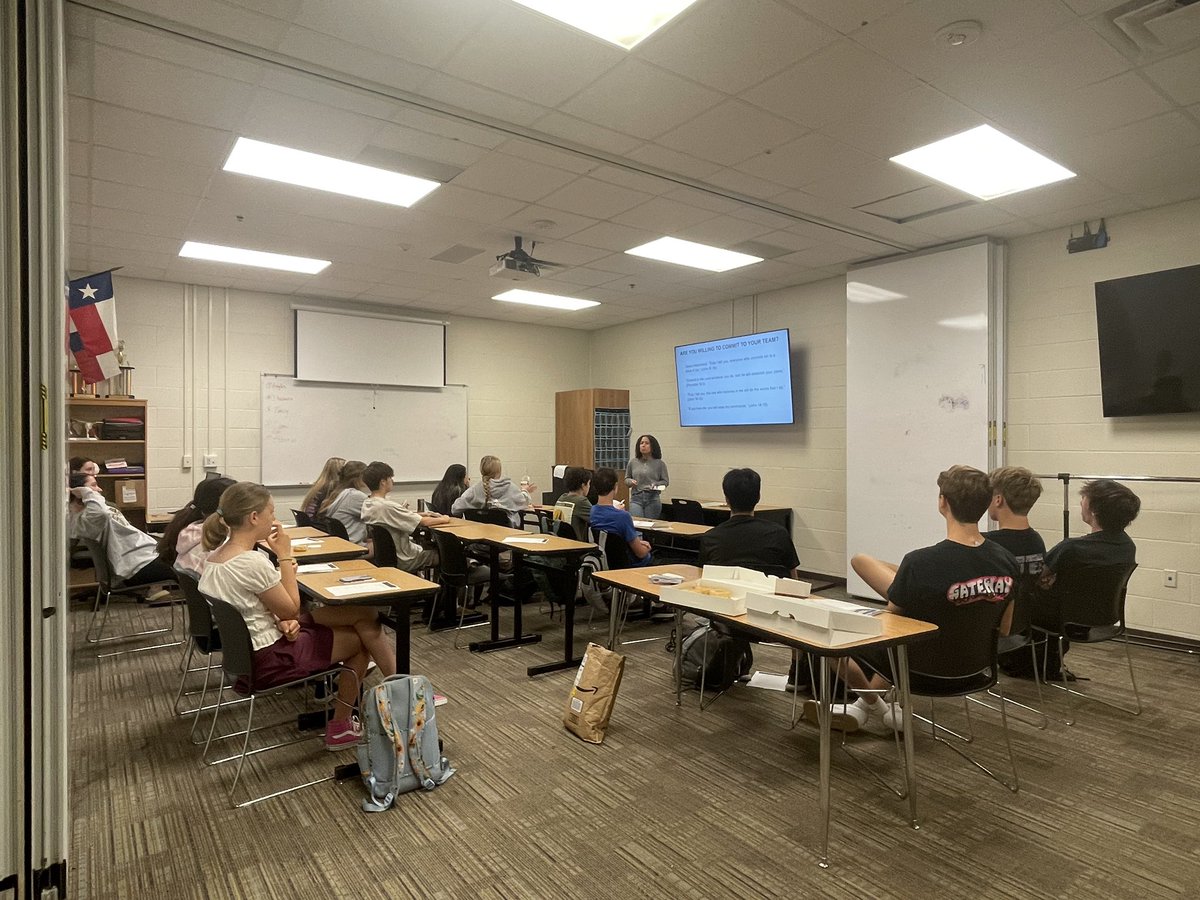 IHSknightsfca's tweet photo. @katy_towne bringing the word today! And special guest , Coach Swann dropping by to talk about FCA camp! If you missed today get with Katy about her lesson! If you need camp info talk to @braemaureen for info! @FCA_NorthCollin https://t.co/SBJKwtiOum