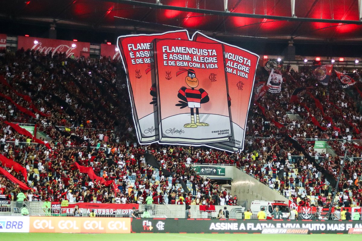 'Flamenguista é assim: alegre e de bem com a vida!' VIVA ZIRALDO! ❤🖤 📸 Gilvan de Souza / CRF #VamosFlamengo #CRF