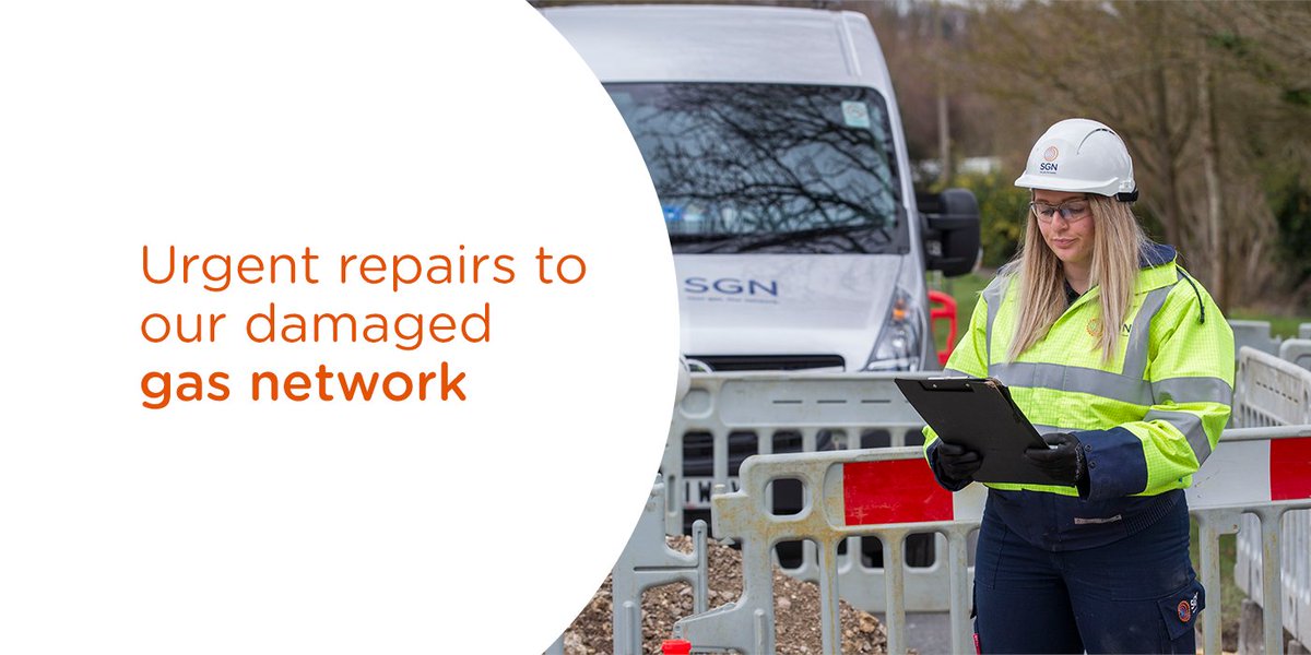 Emergency work near London Road, #Salisbury, following third party damage is progressing well. We're hoping to have stopped gas leaking from our network at around 5pm today. Safety checks are then required before the railway line can re-open. More here: bit.ly/31Jfmx7