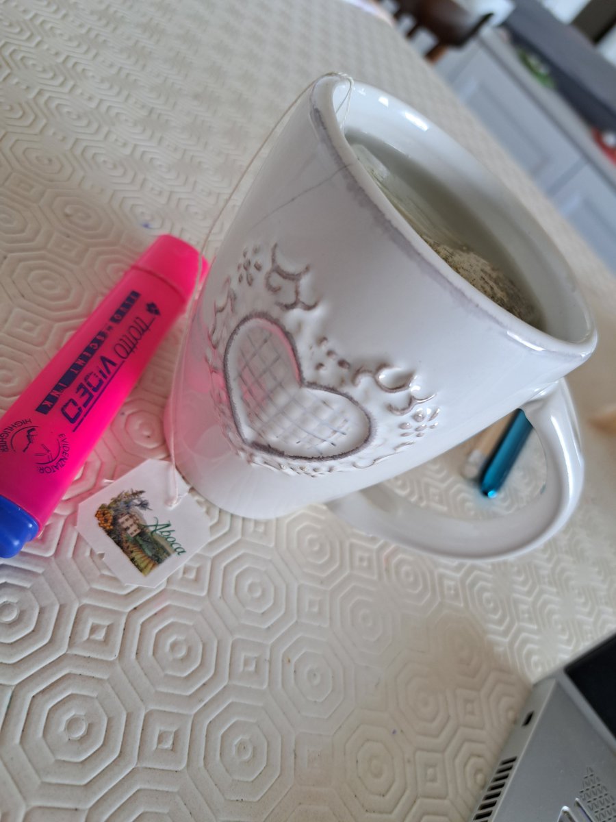 julical801's tweet photo. è l'ora della tisana RELAX!!!! #EsperienzaATuttoRelax #Sedivitax #GiftedByAboca #ProgettoAbocaLife. @abocalife che buona! :) https://t.co/7881aqnzjF