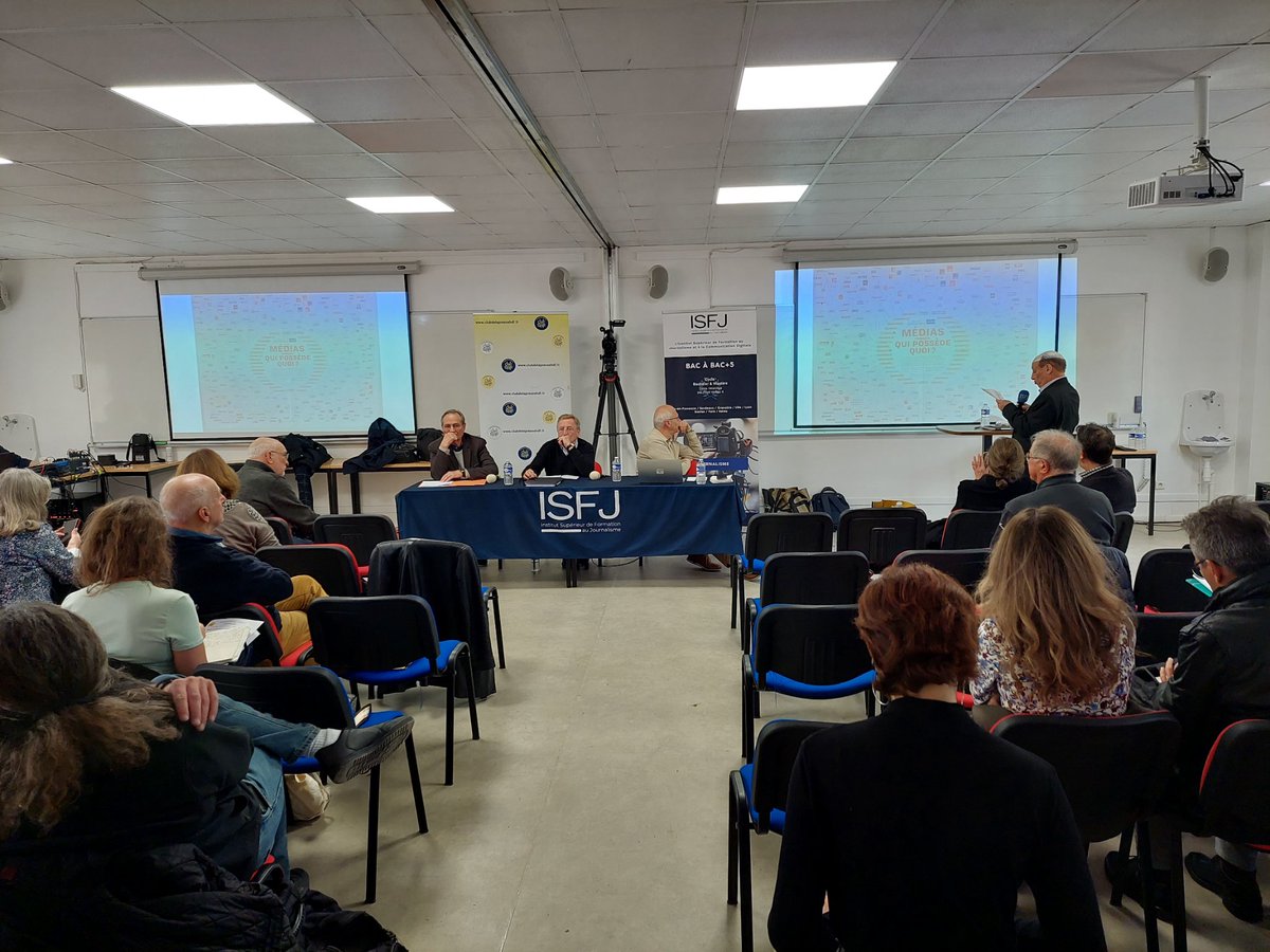 2eme plénière en cours au #colloque2024 du <a href="/ClubPresseHDF/">Club Presse HDF</a> : Quelles réponses et quelles propositions pour renforcer la liberté et l'indépendance de la presse aujourd'hui ?
<a href="/jmcharon/">JEAN-MARIE CHARON</a>,  <a href="/Alexlevrier/">Alexis Lévrier</a>  <a href="/trentesaux/">Jacques Trentesaux</a>  <a href="/EvenoPatrick/">Patrick Eveno</a>