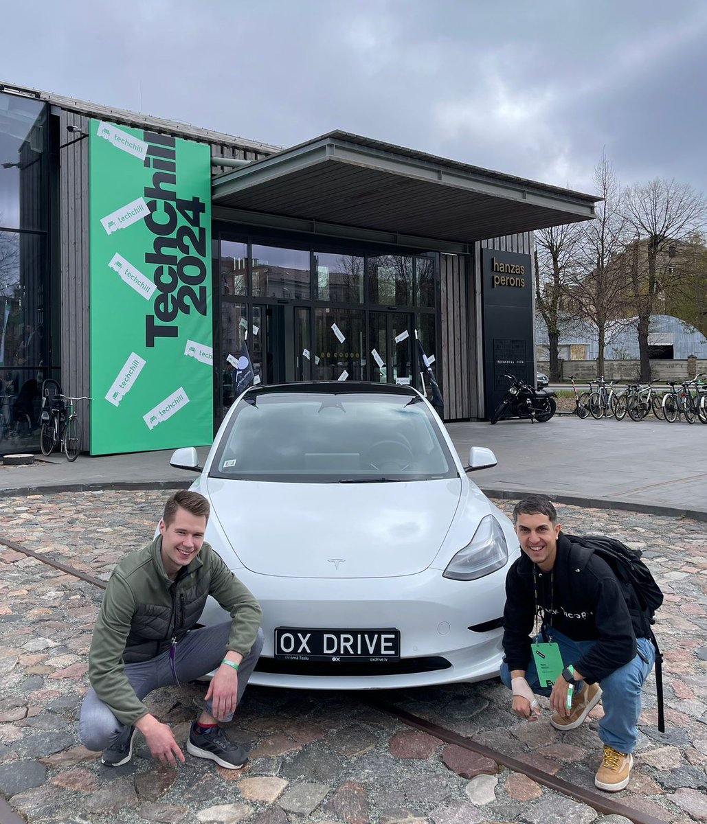 MauroBattellini's tweet photo. While at @TechChill, got the VIP treatment from @OXDriveLV’s @JuhanKaarma 🚘 

Nice tour of the Riga HQ, the attention to detail running the business is next level. 

Investors and journos - keep an eye on these guys! 👀 

Thanks for the ride Juhan! https://t.co/hyR5P25N5S