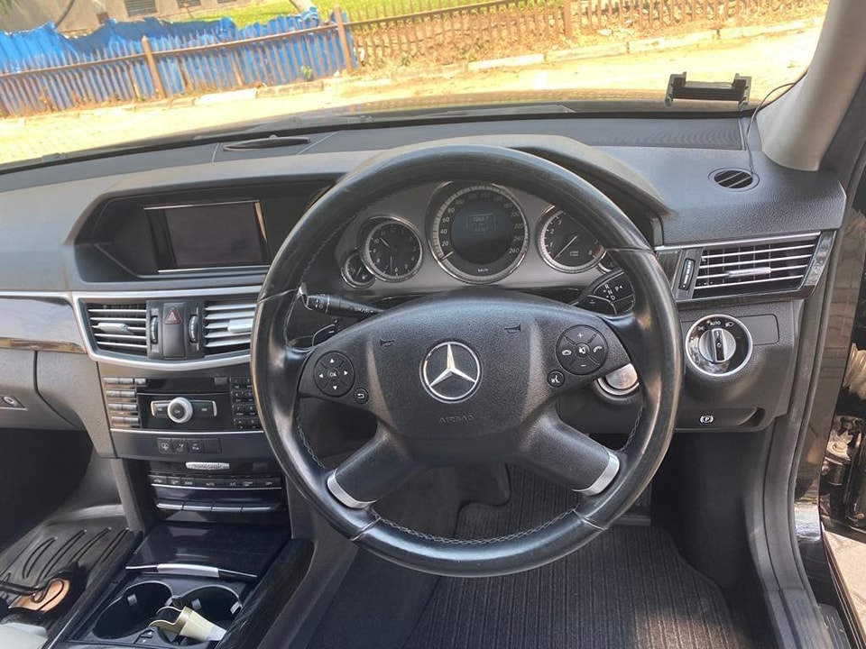 JalopyMotors's tweet photo. K165,000 Negotiable 

2012 Mercedes Benz E250
2.0cc #271 Engine
66,000Kms
7 Speed Automatic + Cruise Control
Factory Color
Leather Seats 
Excellent Condition
Location: Kamwala South, LUSAKA
K165,000 Negotiable
Call/WhatsApp ~ 0965465890
https://t.co/AtvRDCUc3i https://t.co/S3EHiK91Rx