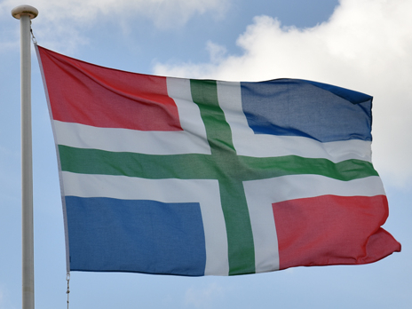 Geen gas meer uit het Groningenveld! 
De wet die dit stopt, wordt vrijdag symbolisch ondertekend. We zijn er daarmee nog niet, maar het is een belangrijk begin. Sta samen met ons stil bij dit historisch moment en hang morgen ook de vlag uit. obi41.nl/2p8t37ny