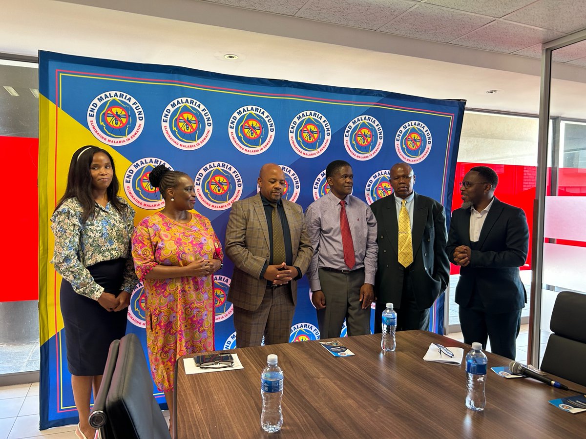 fund_end's tweet photo. @OldMutualSZpresented a cheque worth SZL 25,000.00 to the End Malaria Fund. The Hon. Minister of Health, Mduduzi Matsebula, accepted the cheque on behalf of the EMF. The Minister also toured the EMF offices to express gratitude to PSPF for offering office space to the EMF. https://t.co/UeDHPtctyr