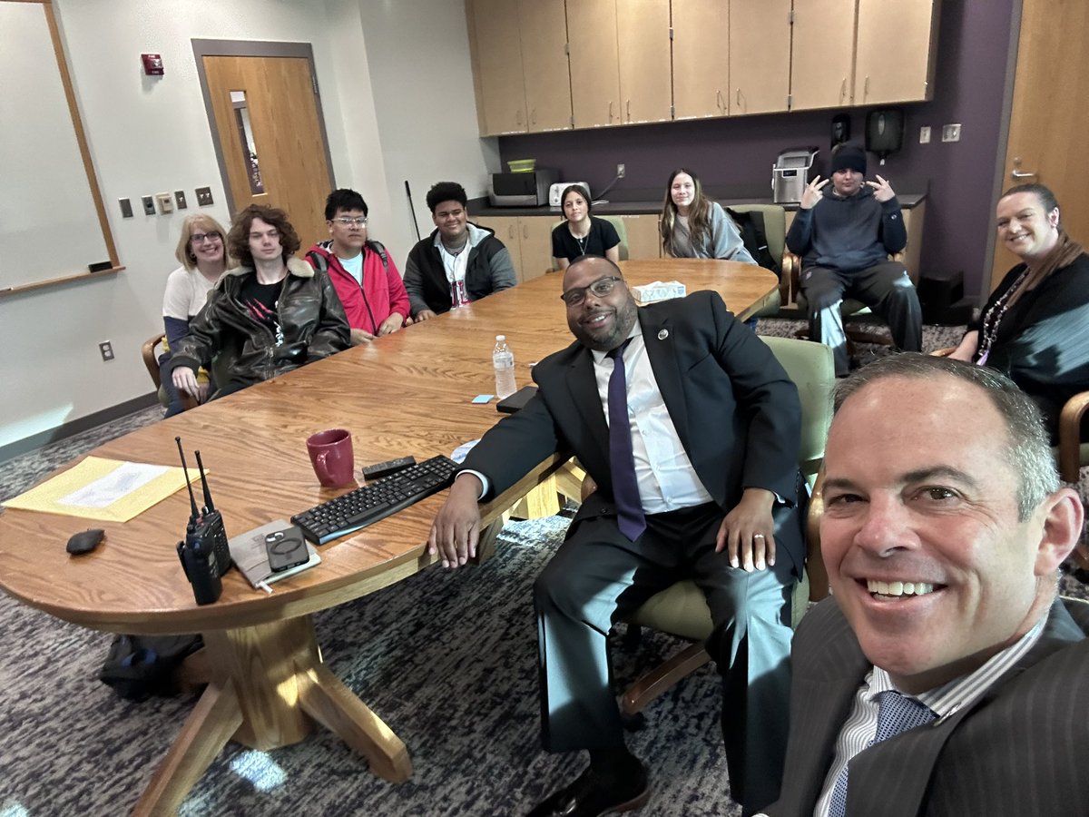 WayneTwpSuper's tweet photo. SEA 185 bans electronic communications devices during instructional time (with a few exceptions) starting July 1.  Today we heard from @BenDavisNGC students in Mrs. Coleman’s class (5,402 cellphone notifications in just three hours).  Amazing feedback.  #wearewayne https://t.co/thaw4Bo3rI