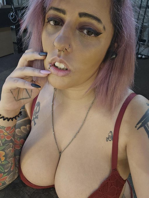 Hello twiX https://t.co/8FLPpW8GRi