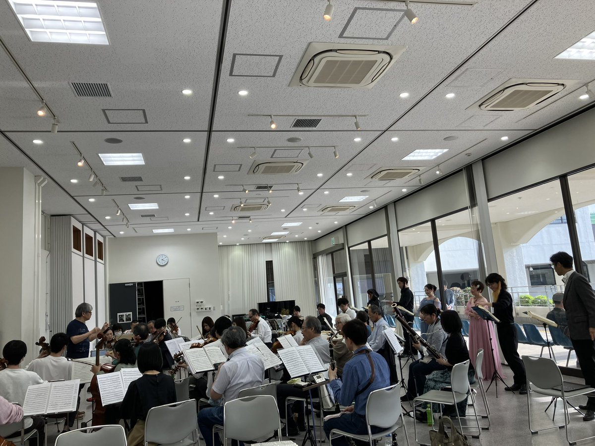HPhilharmoniker's tweet photo. ちょっとネタバレですが、先日、ドレス👗リハーサルを済ませました。歌手の皆様の役なりきりの演技と歌唱に早くもブラボー👏です。 https://t.co/nYmkVJuF2w