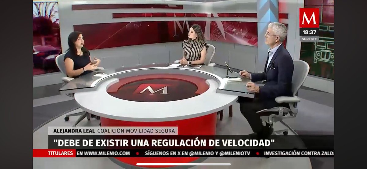 El bajo costo y la agilidad de la motocicleta viene acompañada de vulnerabilidad para quien la usa. En México pasamos de 2mil muertes de motociclistas en 2012 a 5,400 en 2022, más las personas atropelladas por motociclistas. 2 de cada 3 fueron colisiones con vehículos y 1 de