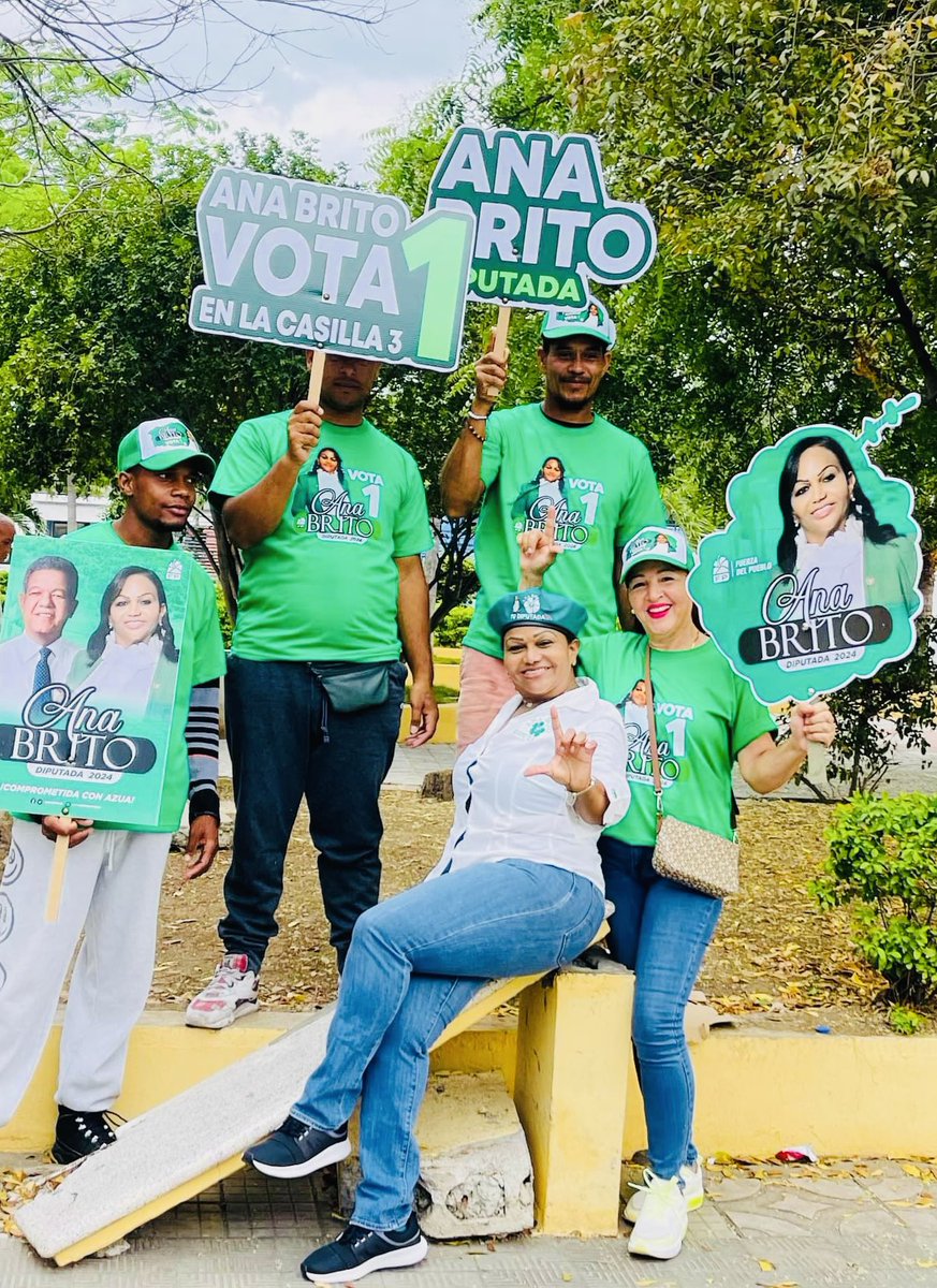 El municipio de sabana yegua se vistió de verde💚 donde nos dieron una gran manifestación de apoyo. No vendas tu voto vota con conciencia #VotaEnLaCasilla3 por @LeonelFernandez presidente #Vota1 por #AnaBritoDiputada #VerdeEntero #Azua@FPcomunica @henry_meran @ConLeonel1