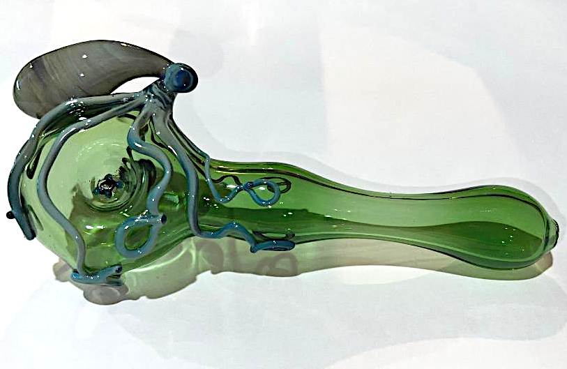 FbkGalactic's tweet photo. This is one of my favorite glass pieces created by Andromeda Glass. If you are in the market for an awesome piece of functional glass art, check out their website. https://t.co/4TEtNU9pzo https://t.co/Bko1UpaSRK