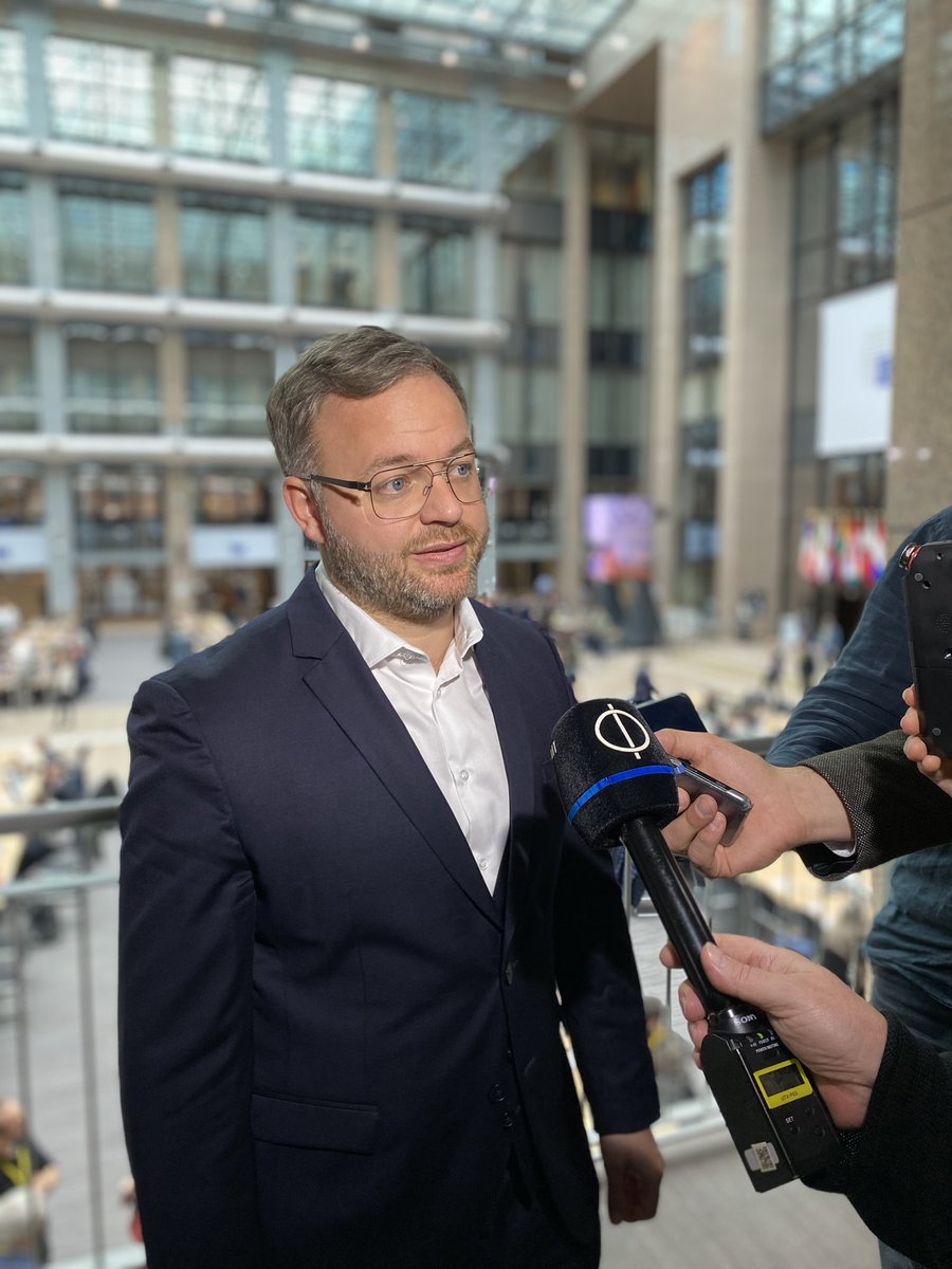 We welcome that the issue of European #competitiveness is on the table at today's #EUCO, said @BalazsOrban_HU. Reversing the current negative trends will be a priority for #HU2024EU. Hungary doesn't support solutions that would create new, EU-level debt pools, he added.
