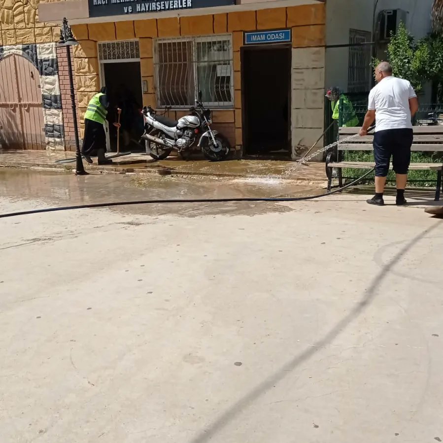reyhanlibel's tweet photo. Destek Hizmetleri Müdürlüğüne Bağlı Ekipler çalışmalarını sürdürüyor.

Ekiplerimiz İlçe genelinde sorumlu oldukları tüm alanlarda halkımıza hizmet etmeye devam ediyorlar. https://t.co/gdtxJoVbav