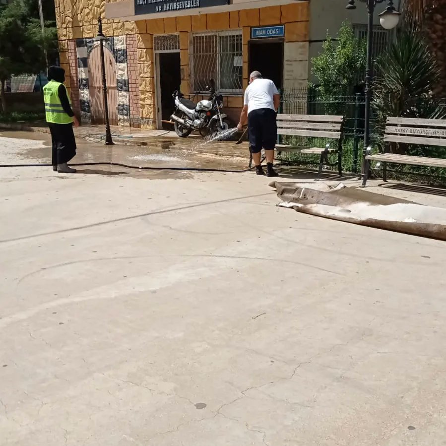 reyhanlibel's tweet photo. Destek Hizmetleri Müdürlüğüne Bağlı Ekipler çalışmalarını sürdürüyor.

Ekiplerimiz İlçe genelinde sorumlu oldukları tüm alanlarda halkımıza hizmet etmeye devam ediyorlar. https://t.co/gdtxJoVbav