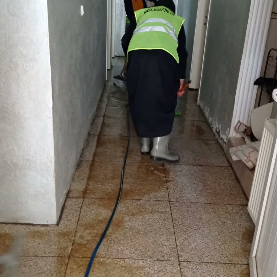 reyhanlibel's tweet photo. Destek Hizmetleri Müdürlüğüne Bağlı Ekipler çalışmalarını sürdürüyor.

Ekiplerimiz İlçe genelinde sorumlu oldukları tüm alanlarda halkımıza hizmet etmeye devam ediyorlar. https://t.co/gdtxJoVbav