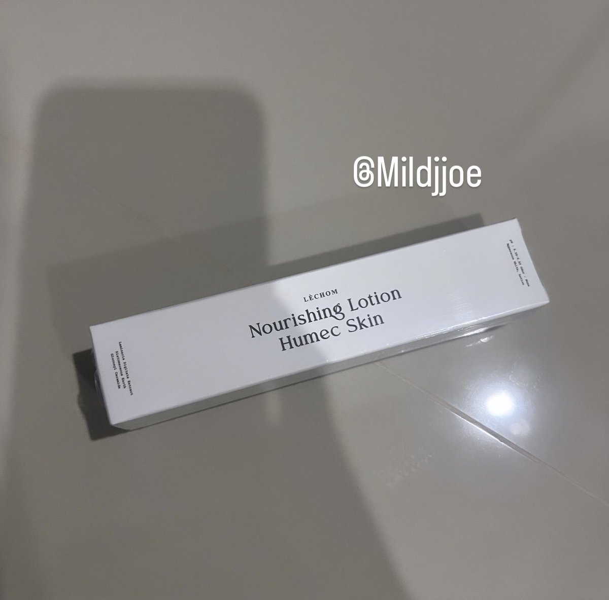 Mildjjoe_KY's tweet photo. ✨ส่งต่อ #มอยซ์เลอโฉม 140 รส.✨
📍มือ1 นะคะ ยังไม่แกะซีล📍 มี2หลอด ตุนไว้เยอะเกินเลยส่งต่อค่ะ
#เลอโฉม #มอยซ์เจอไรเซอร์เลอโฉม #เซรั่มเลอโฉม #ส่งต่อเลอโฉม #lechom #humecskin #lechomhumecskin #ส่งต่อสกินเเคร์ #ส่งต่อสกินเเคร์มือ2 #ส่งต่อสกินเเคร์มือสอง #สกินแคร์รักษาสิว https://t.co/0niwWsZuxX
