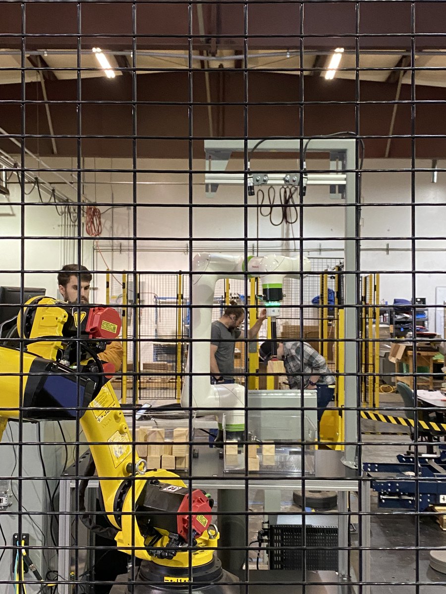 Concept_Systems's tweet image. Let the countdown begin!

evriiRobot will be making its grand entrance at @AutomateShow.

Join us for an unforgettable experience and see first-hand how @Concept_Systems is revolutionizing the industry.

Come meet the future at booth #4718!

#evriiRobot #AutomateShow #Robotics