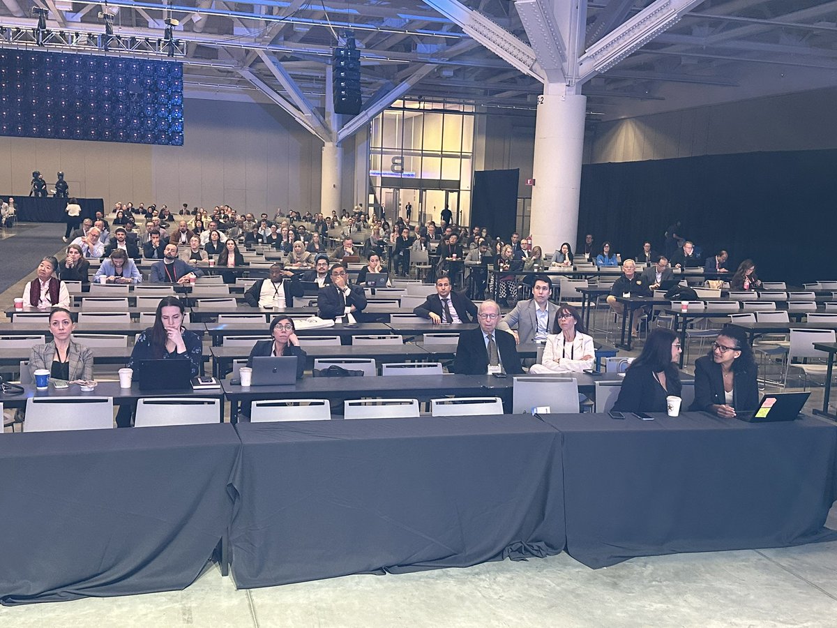 Great @CleveClinicFL #colorectalsurgery at the @SAGES_Updates #SAGES2024 Great Leak Off session @BoutrosMarylise @andreaMpetrucci @EmanuelaSilvaA1 @VictorSTRASSMA2 @ZGaroufalia @DouradoJMD Brett Weiss Pete Rogers Anjelli Wignakumar