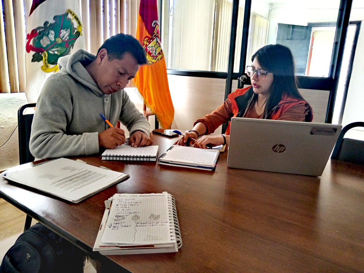 RiesgosCuenca's tweet photo. #AmorPorCuenca ❤️💛 Trajamos con nuestras parroquias #Rurales💪
▫️@RiesgosCuenca en cumplimiento al convenio institucional con el GAD Parroquial de Octavio Cordero Palacios, continúa con el cronograma de trabajo para la conformación de la #COPAE se mantuvo reunión importante. ⚒️ https://t.co/imKFNYrvXS