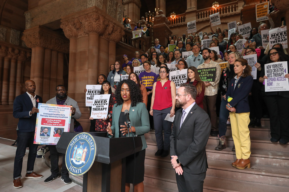 I stood with advocates urging the passage of my bills, S8715 & S6362, to expand access to Licensed Creative Arts Therapists who provide quality, culturally competent mental health care, especially for refugees & immigrants. Let's ensure every NYer gets the treatment they deserve.