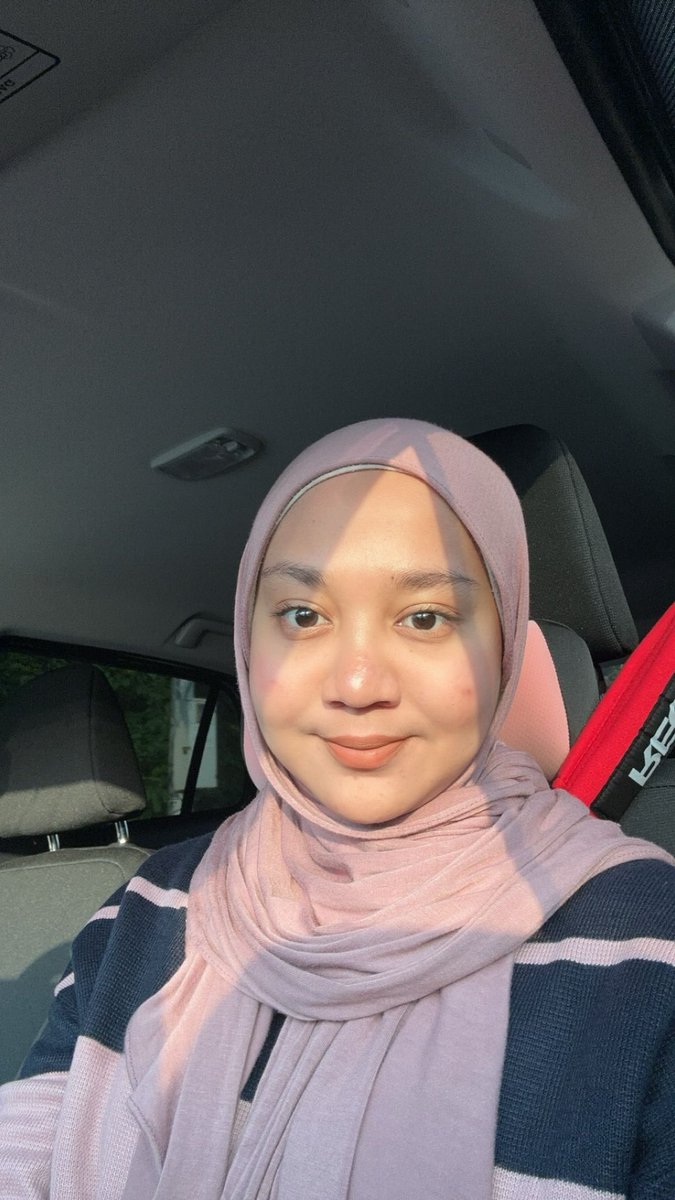 shfaalia's tweet photo. Rasa nak selfie hari hari, dulu nak guna camera ori pon takutt, nak guna filter jeee, noww more confident hehe!! >>>> https://t.co/JGiHp52Vbr
