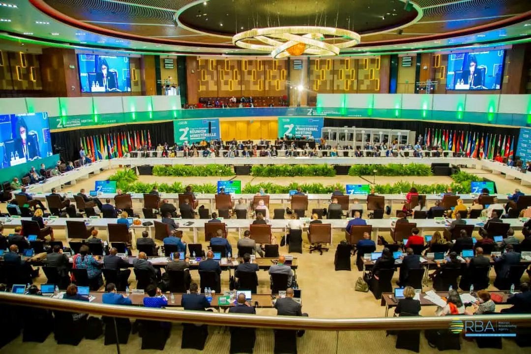 Did you know that #RwandaIsOpen ⤵️ ➡️$95 million generated in #Rwanda by the industry of Meetings, Incentives, Conferences and Exhibitions (#MICE) in 2023; ➡️48% increase from 2022; ➡️ The country received 65,000 delegates from 160 events ➡️Highest revenue earned by Rwanda…