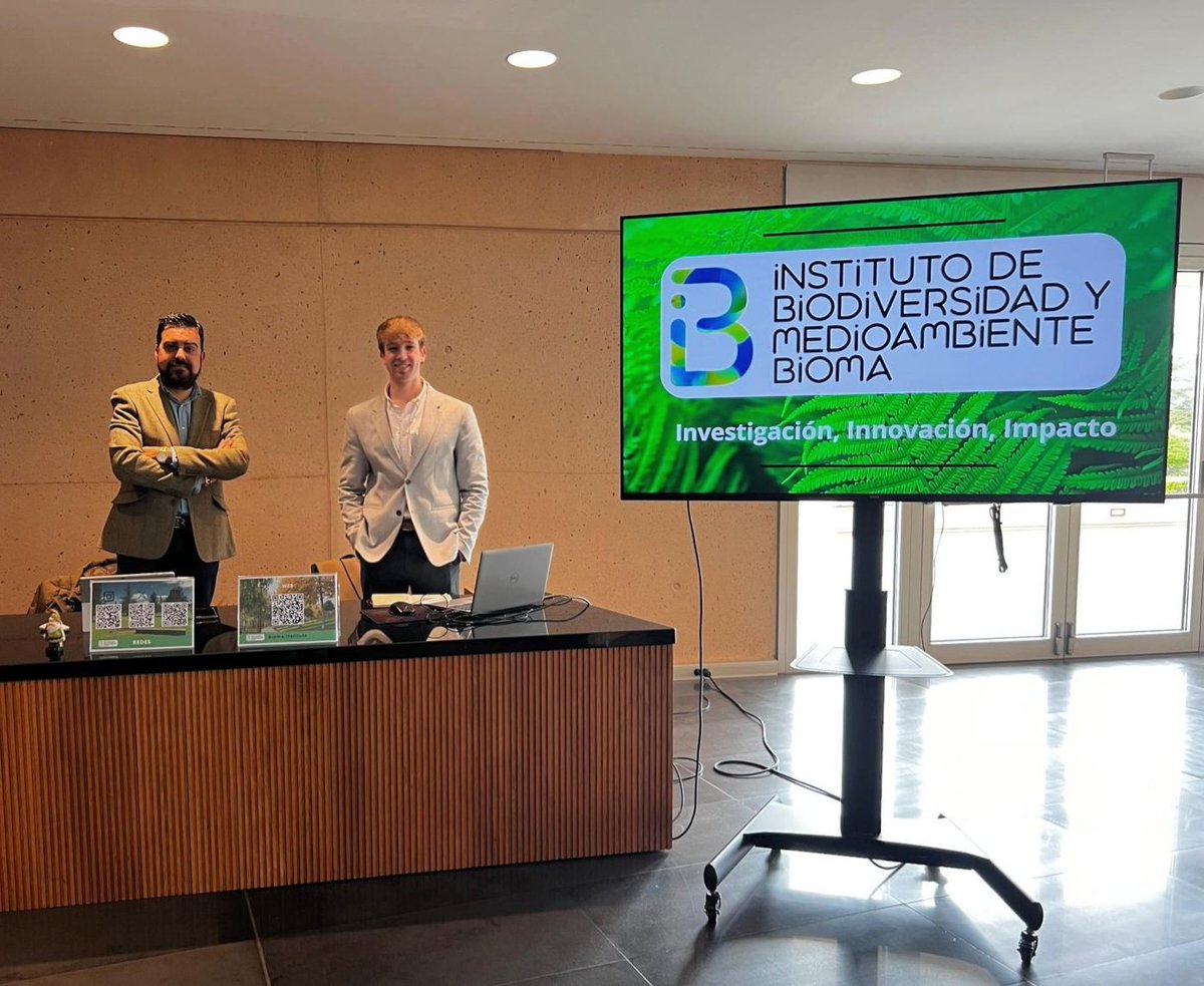 ibioma_unav's tweet photo. 📢 Los días 18 y 19 de abril se celebra en el @Museo_unav el Congreso 'Tell Us', una gran oportunidad para entidades que apuestan por un desarrollo sostenible.

💡 Desde el Instituto BIOMA apoyamos esta iniciativa y queremos dar a conocer nuestra labor. ¡Acércate para conocernos! https://t.co/E30WnF5jNj