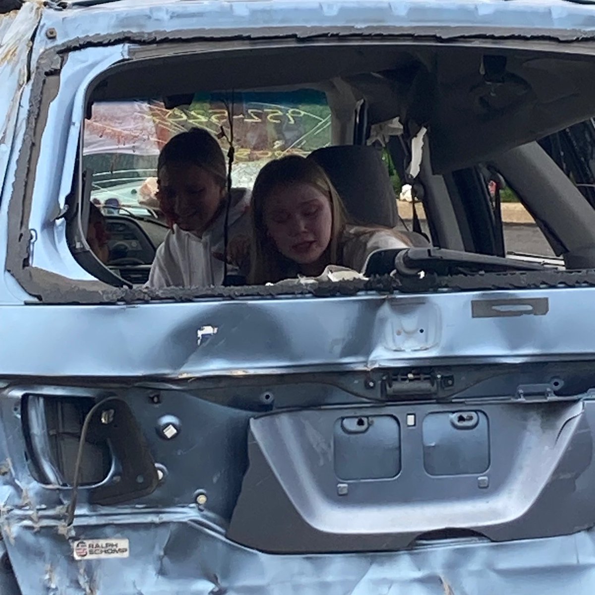 tmabucks's tweet photo. 🚘 @TrumanTigerBTSD of @BristolTwpSD held its annual mock car crash event under the direction of "Students Against Destructive Decisions" advisor/teacher @MrsSpinelliHST to teach students &amp; parents about the dangers of distracted &amp; drunk driving.

@BristolTwpPD | @BucksEhs https://t.co/AW3i8AVP8k