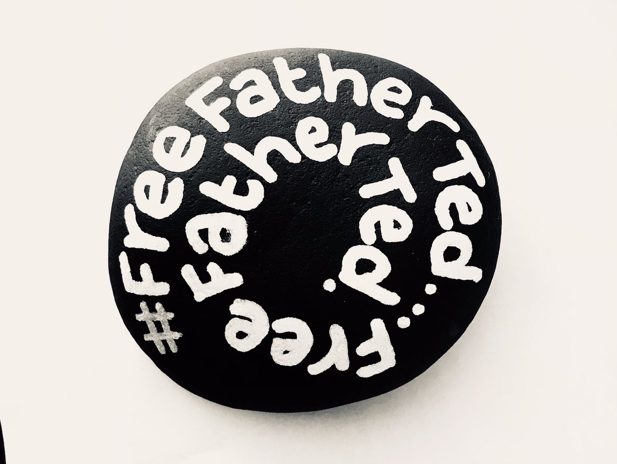 Terf_Rocks's tweet photo. #GrahamLinehanWasRight #FreeFatherTed
Here is a link to the interview with BBC Newsnight where he put his line in the sand and was then totally vilified. He is owed an apology from the BBC and especially from Sarah Smith.
https://t.co/lXKwKmZKCy https://t.co/riCxkvv9yx