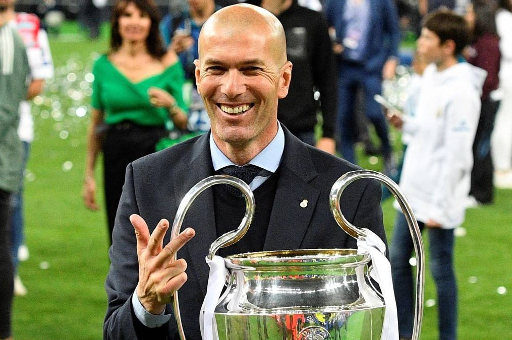 Mario___RM's tweet photo. Zinedine Zidane ganó en sus primeros 2 años y medio como entrenador las mismas Champions que el inventor del fútbol Pep Guardiola en 16 temporadas.

Zidane gastó 50 millones, Guardiola ha gastado 1600 millones. https://t.co/BbhsRg2ylo