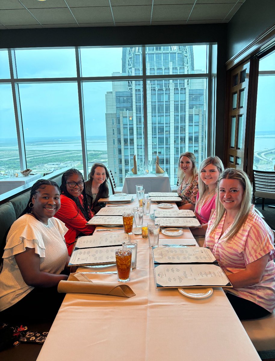 mrs_stubb's tweet photo. Excited to be at FBLA State Conference! We had a fancy girls dinner last night, rock, paper, scissored for the room with the best view, and woke up refreshed and ready to compete! 💼💙 #FBLA #CTSO https://t.co/f1GEjgX9RU
